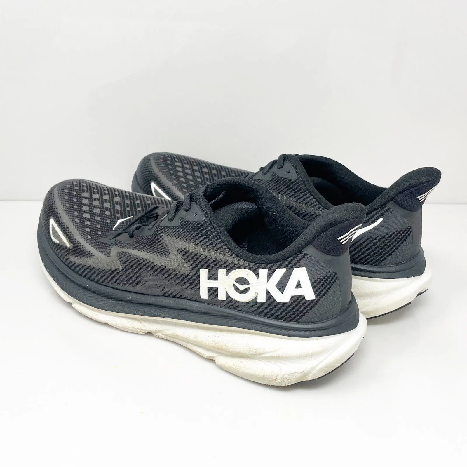 Hoka One One Mens Clifton 9 1127895 BWHT Black Running Shoes Sneakers Sz 12.5 D